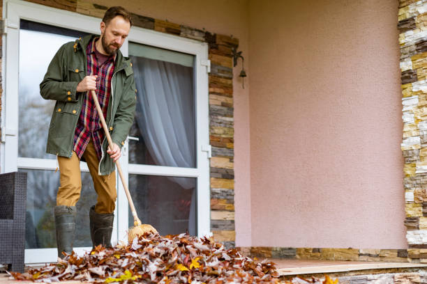 Best Construction Debris Removal  in Eastlake, OH